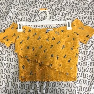 Floral off the shoulder cross hollister top